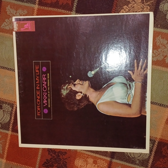 Vintage Other - '69 Live Vikki Carr